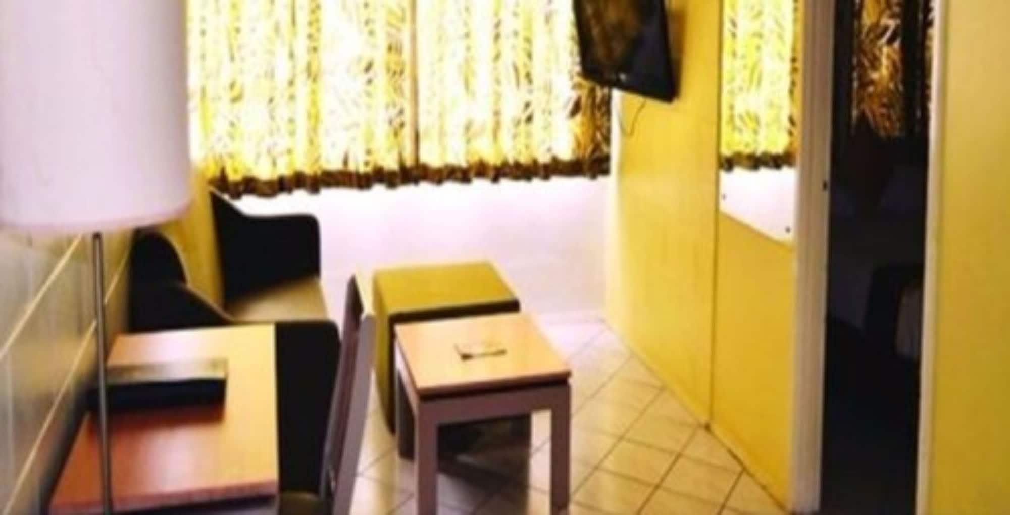 فندق بينينسولا إنترناشونال سوفا المظهر الخارجي الصورة